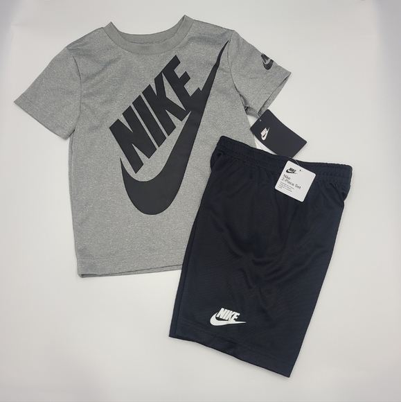 NEW Nike boys' summer outfit size 6 - Picture 1 of 7
